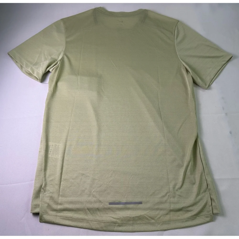 NEW Nike‎ Men's Small S Dri-FIT Running Tee T-Shirt Light Green Move To Zero